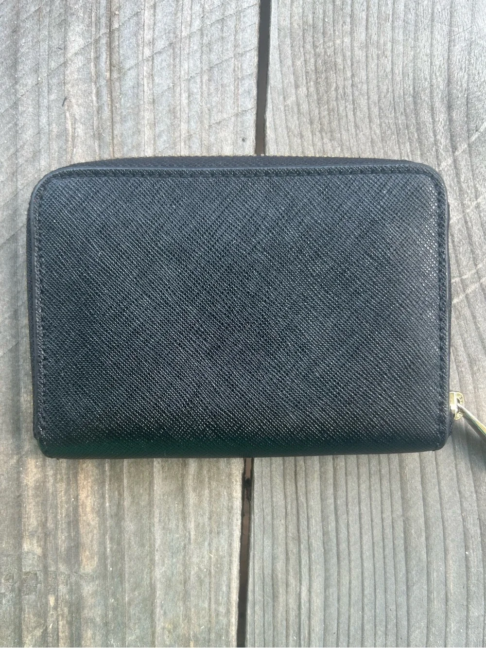 Tory Burch Robinson Black Saffiano Leather Zip Coin Purse Wallet Gold Logo